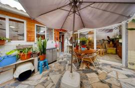 Charming and functional 2 bedroom apartment with cozy details, located in Portimão