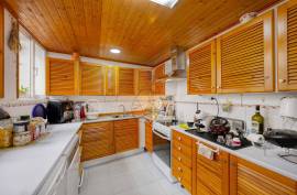 Charming and functional 2 bedroom apartment with cozy details, located in Portimão