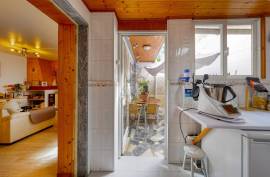 Charming and functional 2 bedroom apartment with cozy details, located in Portimão