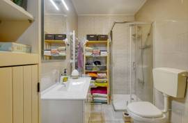 Charming and functional 2 bedroom apartment with cozy details, located in Portimão
