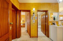 Charming and functional 2 bedroom apartment with cozy details, located in Portimão