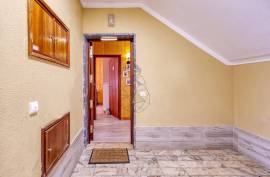 Charming and functional 2 bedroom apartment with cozy details, located in Portimão