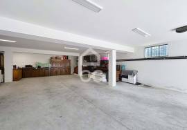 A Dream House with Large Environments and Excellent Exteriors A Dream House with Large Environments and Excellent Exteriors