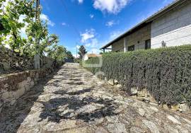 A Dream House with Large Environments and Excellent Exteriors A Dream House with Large Environments and Excellent Exteriors
