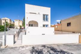 listing listing