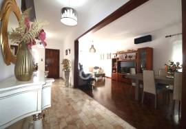 House with 4+1 Bedrooms - Ribeira Seca - Ribeira Grande