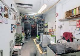 Workshop + company in full operation and equipped, with diesel supply pump Workshop + company in full operation and equipped, with diesel supply pump