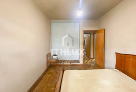 Beautiful ground floor apartment, 81m², for sale, 2 bedrooms, 1 full social bathroom, 1 parking space covered, Menino Deus, POA/RS