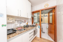 Great Semi-Furnished Front Apartment, 74m², For Sale, 2 Bedrooms, 1 Suite, 1 Parking Space, Petrópolis, POA/RS Great Semi-Furnished Front Apartment, 74m², For Sale, 2 Bedrooms, 1 Suite, 1 Parking Space, Petrópolis, POA/RS