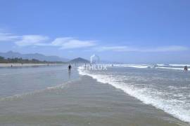 Summer Villa with Heated Pool in Gated Community | Guaratuba Beach, Bertioga Summer Villa with Heated Pool in Gated Community | Guaratuba Beach, Bertioga