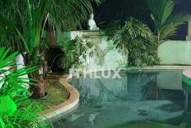 Summer Villa with Heated Pool in Gated Community | Guaratuba Beach, Bertioga Summer Villa with Heated Pool in Gated Community | Guaratuba Beach, Bertioga