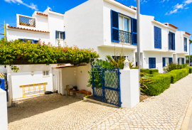 Vale do Lobo | Golf & Beach Lifestyle | Elegant 1-Bedroom Apartment for Long-Term Rental