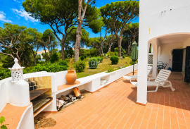 Vale do Lobo | Golf & Beach Lifestyle | Elegant 1-Bedroom Apartment for Long-Term Rental