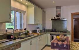 Exclusive 4-bedroom villa in Goldra, Loulé, boasting breathtaking panoramic views over the Algarve