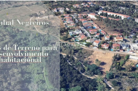 Bank allotment with 21,000 M2 consisting of 105 plots of land located in the Pinhal de Negreiros Urbanization, in Azeitão.