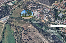 Bank allotment with 21,000 M2 consisting of 105 plots of land located in the Pinhal de Negreiros Urbanization, in Azeitão.