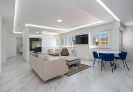 Fully Refurbished 2 Bedroom Apartment with River and Sea Views located in the Center of Portimão