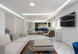 Fully Refurbished 2 Bedroom Apartment with River and Sea Views located in the Center of Portimão