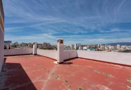 Fully Refurbished 2 Bedroom Apartment with River and Sea Views located in the Center of Portimão