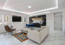 Fully Refurbished 2 Bedroom Apartment with River and Sea Views located in the Center of Portimão