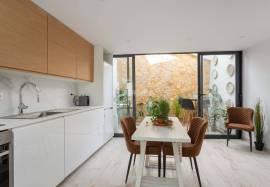 1 bedroom loft building with terrace and parking located in the center of Portimão