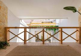 1 bedroom loft building with terrace and parking located in the center of Portimão