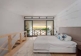 1 bedroom loft building with terrace and parking located in the center of Portimão