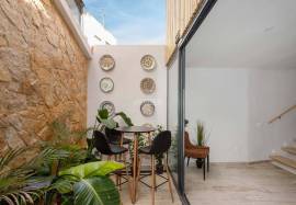 1 bedroom loft building with terrace and parking located in the center of Portimão