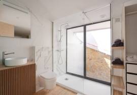 1 bedroom loft building with terrace and parking located in the center of Portimão