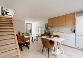 1 bedroom loft building with terrace and parking located in the center of Portimão