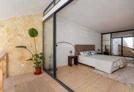 1 bedroom loft building with terrace and parking located in the center of Portimão