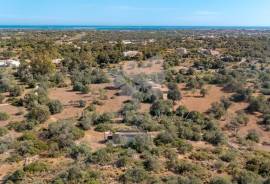 Detached farmhouse for renovation in East Algarve – Countryside Living Near Olhão and Fuseta