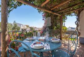 Charming 3 Bedroom Detached Villa with Sea Views Near Moncarapacho, Algarve