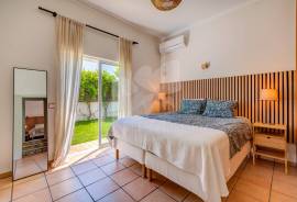 Charming 3 Bedroom Detached Villa with Sea Views Near Moncarapacho, Algarve