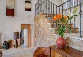 Charming 3 Bedroom Detached Villa with Sea Views Near Moncarapacho, Algarve