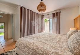 Charming 3 Bedroom Detached Villa with Sea Views Near Moncarapacho, Algarve