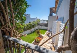 Charming 3 Bedroom Detached Villa with Sea Views Near Moncarapacho, Algarve