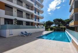 3 bedroom apartment for sale in Quarteira, within walking distance of the beach