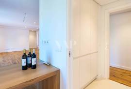 2 BEDROOM TOP FLOOR apartment for sale in Vilamoura, inserted in a private condominium