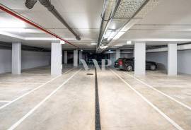 2 BEDROOM TOP FLOOR apartment for sale in Vilamoura, inserted in a private condominium