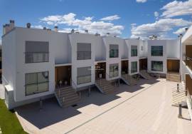 2 bedroom villa in Patã Village - with garage in Box | Gated community with pool 2 bedroom villa in Patã Village - with garage in Box | Gated community with pool
