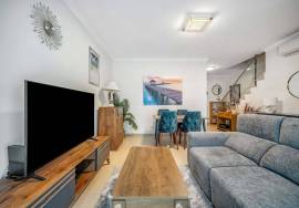 2 bedroom villa in Patã Village - with garage in Box | Gated community with pool 2 bedroom villa in Patã Village - with garage in Box | Gated community with pool