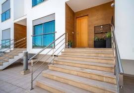 2 bedroom villa in Patã Village - with garage in Box | Gated community with pool 2 bedroom villa in Patã Village - with garage in Box | Gated community with pool