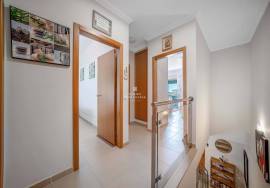 2 bedroom villa in Patã Village - with garage in Box | Gated community with pool 2 bedroom villa in Patã Village - with garage in Box | Gated community with pool