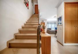 2 bedroom villa in Patã Village - with garage in Box | Gated community with pool 2 bedroom villa in Patã Village - with garage in Box | Gated community with pool