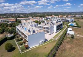 2 bedroom villa in Patã Village - with garage in Box | Gated community with pool 2 bedroom villa in Patã Village - with garage in Box | Gated community with pool