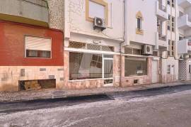 Retail premises for rent in a prime location – Portimão
