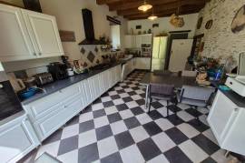 Houses for sale - 6 rooms - 215 m2 - GUEGON - (56120)