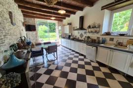 Houses for sale - 6 rooms - 215 m2 - GUEGON - (56120)