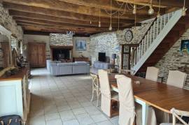 Houses for sale - 6 rooms - 215 m2 - GUEGON - (56120)